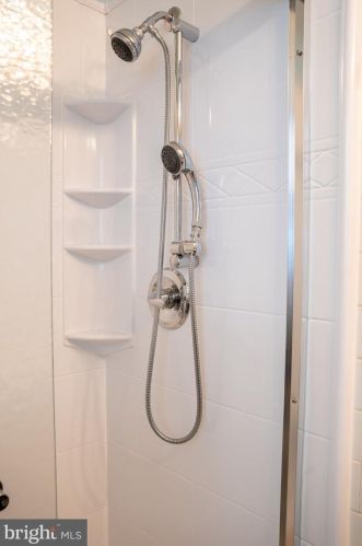 406 Eugenia Ave, Glen Burnie MD 21061-2652 exterior