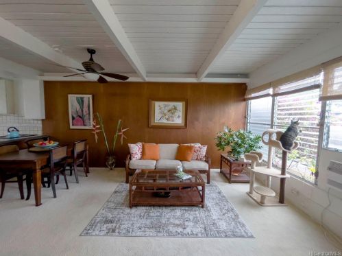 4946 Kilauea Ave, Honolulu, HI 96816-5719