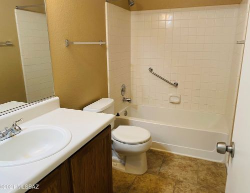 7800 Danforth Ave, Tucson AZ 85747-5138 exterior