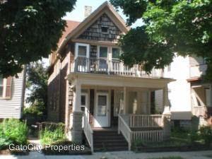 916 Meinecke Ave, Milwaukee WI  53212-3438 exterior