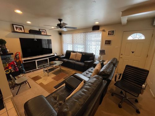 233 Elm St, Hillside, IL 60162-1505