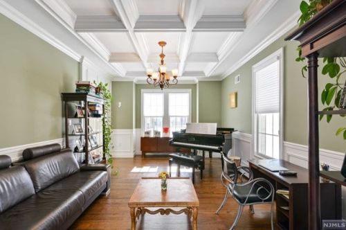 124 Cross St, Demarest NJ  07627-2106 exterior