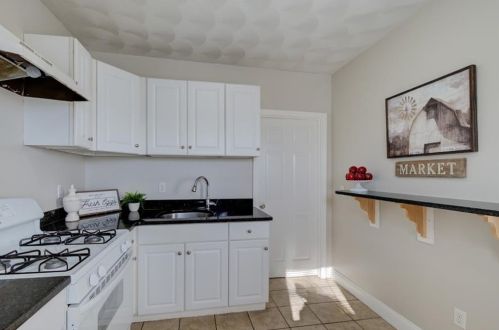 136 Ohio Ave, Providence RI  02905-4304 exterior