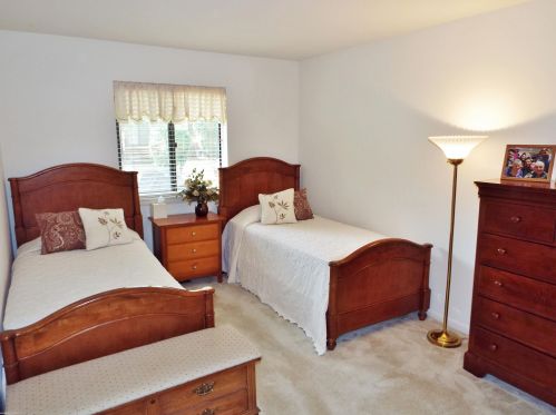 1882 Jenny Ln, Rochester MI 48309-3381 exterior