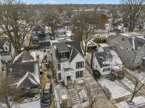 1852 Holland St, Bham MI 48009-6856 exterior