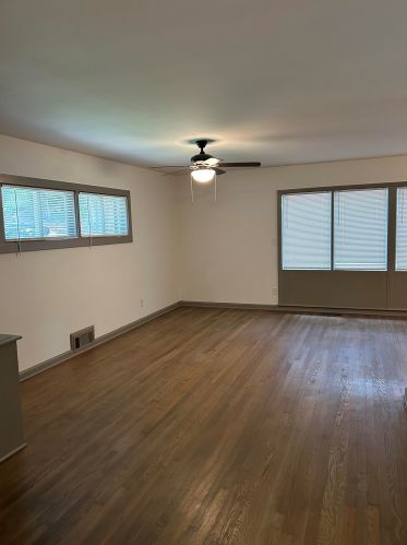 551 Hammond Dr, Atlanta GA  30328-5139 exterior