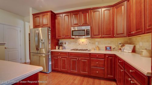 185 Huntington Dr, Jackson Twp NJ 08527-4795 exterior