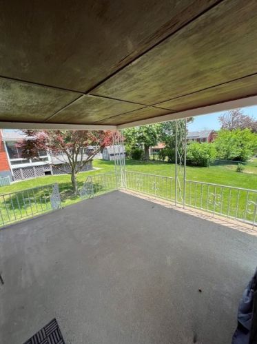 1546 Bellaire Pl, Pittsburgh PA 15226-1907 exterior