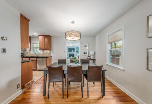 185 87 St, Milwaukee WI 53227-1717 exterior