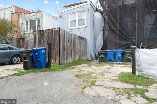 1612 15th St, Washington DC 20009-3802 exterior