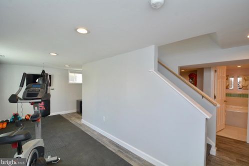 6119 Algona Ct, Alexandria VA 22310-3141 exterior