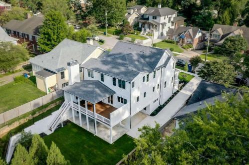 1130 Hudson Dr, Atlanta GA  30306-3578 exterior