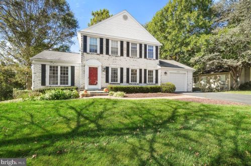 14632 Woonsockett Dr, Silver Spring, MD 20905-5771