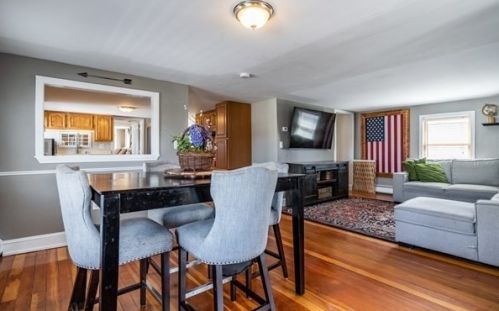 18 Hingston St, Peabody MA 01960-5825 exterior