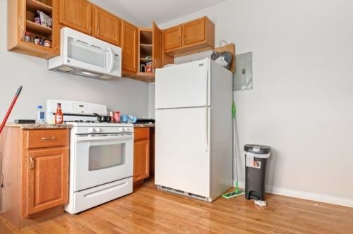 3436 Huron St, Chicago IL 60611-3043 exterior