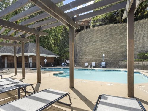 304 Crossing Valley Ln, Atlanta GA 30339-2944 exterior