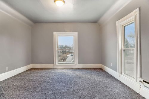 583 Sheldon Ave, Grand Rapids MI 49507-1166 exterior