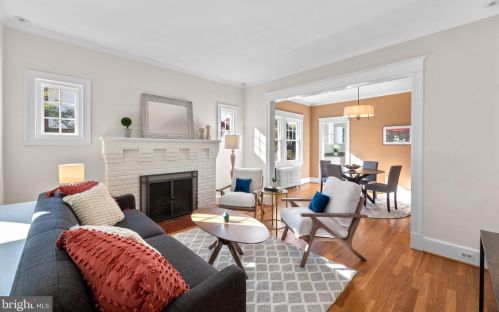 9112 Glenridge Rd, Silver Spring MD 20910-2127 exterior