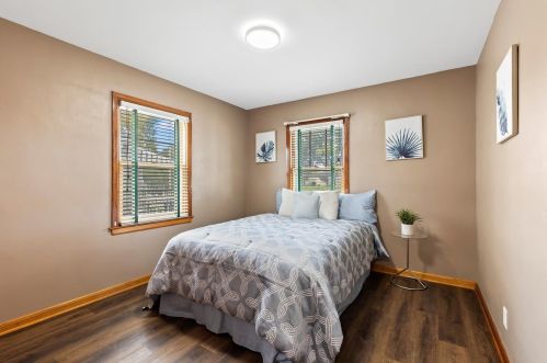 3057 35, Milwaukee WI 53215-4126 exterior