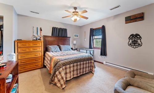 4645 68th St, Milwaukee WI  53220-3917 exterior