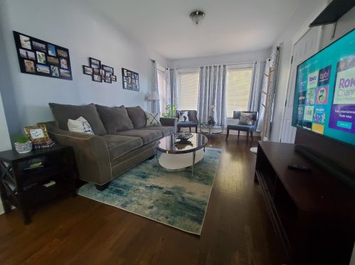 4815 Patterson Ave, Chicago, IL 60641-3555