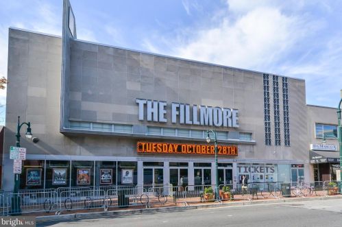 1524 Red Oak Dr, Silver Spring MD 20910-1549 exterior