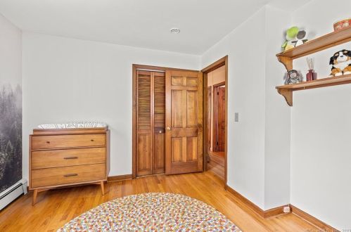 1 Hidden Lk Ct, Ridgefield CT 06877-2310 exterior