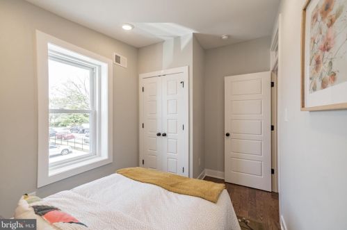 4207 Houghton St, Philadelphia PA  19128-1722 exterior