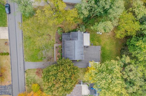 296 Alamo Dr, Pittsburgh, PA 15241-1704