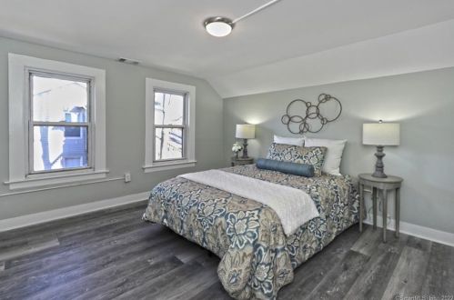 257 Washington St, Wallingford CT 06492-3528 exterior