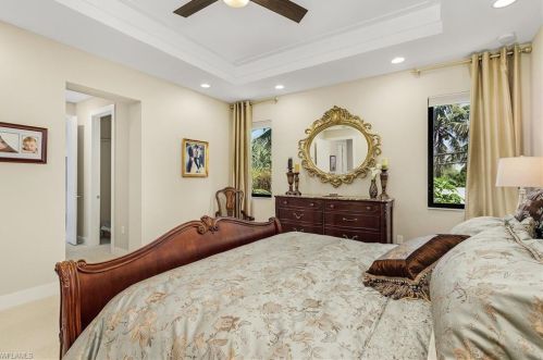 601 91 Ave, Naples FL 34108-2426 exterior