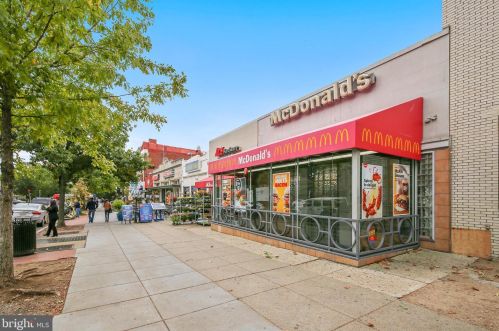 2737 Devonshire Pl, Washington DC  20008-3476 exterior