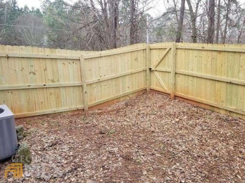 2996 Jonesboro Rd, Atlanta GA  30354-2400 exterior