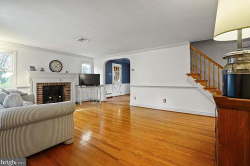 2071 Sunnyside Ave, Pottstown PA 19464-3026 exterior