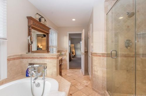 24 Duck Pond Pl, Wilton CT 06897-2704 exterior