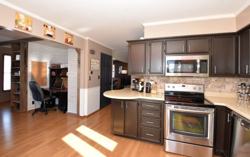 8803 Plainfield Ave, Milwaukee WI 53228-2227 exterior