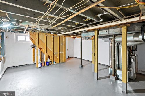 621 Hollywood Ave, Silver Spring MD 20904-3036 exterior