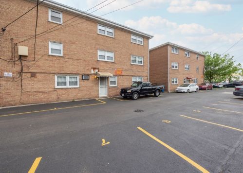 6952 65th St, Chicago IL  60638-4667 exterior