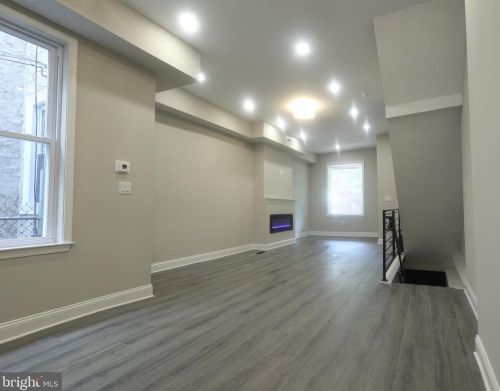 2525 Cumberland St, Philadelphia PA  19125-3100 exterior