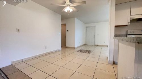 555 Twylite Ter, Fort Pierce FL 34983-1186 exterior