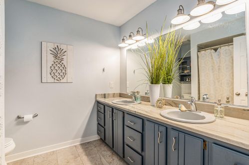 6884 Bridgewater Dr, Grand Rapids MI  49546-9722 exterior