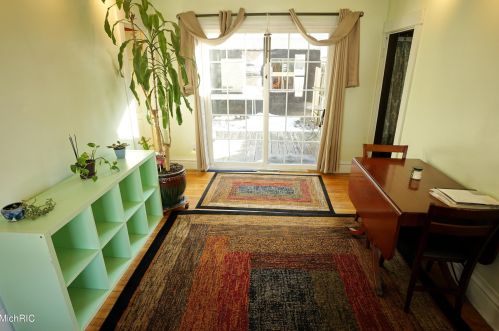 502 Gayle Ave, Kalamazoo, MI 49048-2119