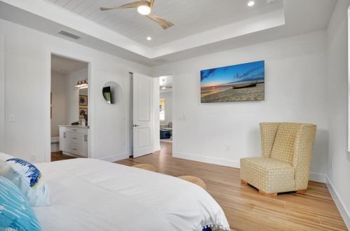 621 105 Ave, Naples FL 34108-1839 exterior