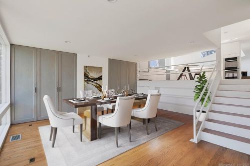 15 Hycliff Rd, Greenwich CT 06831-3223 exterior