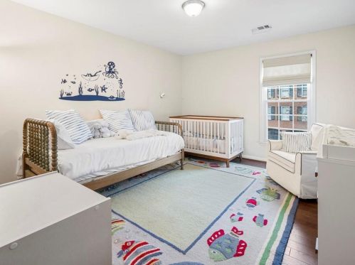 504 Dunwoody Chace, Atlanta GA 30328-6009 exterior