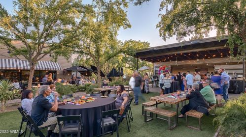 7008 11th Way, Phoenix AZ  85020-5313 exterior