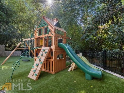 847 Kings Ct, Atlanta GA 30306-3431 exterior