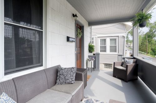 93 Frankfort Ave, Pittsburgh PA 15229-1921 exterior