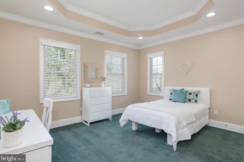 101 Indian Springs Dr, Media PA 19063-5622 exterior