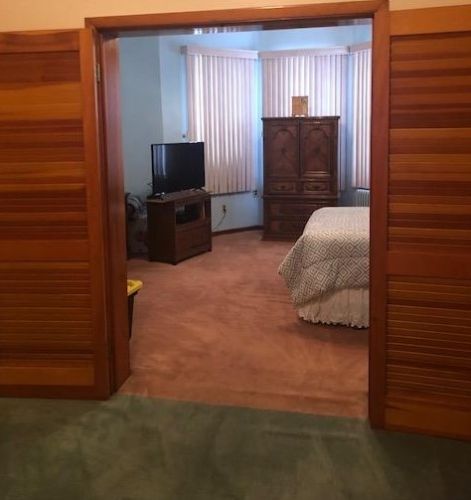 2412 New York Ave, Union City NJ 07087-4653 exterior